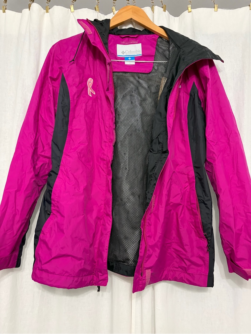 Columbia Women’s Bright Pink and Black Ski Jacket with Hood